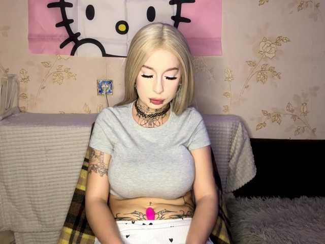 WillodeanHole live cam on BongaCams