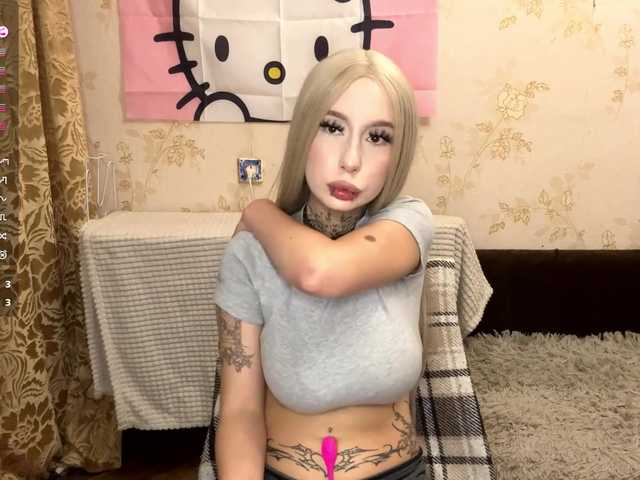 WillodeanHole live cam on BongaCams