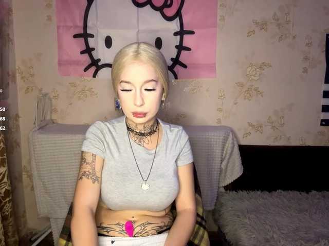 WillodeanHole live cam on BongaCams