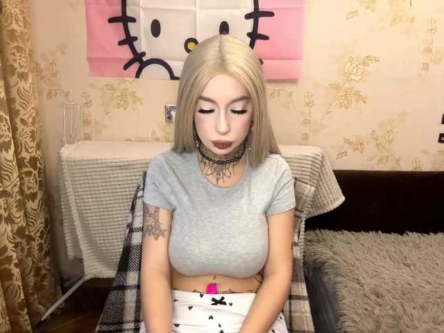 WillodeanHole live cam on BongaCams
