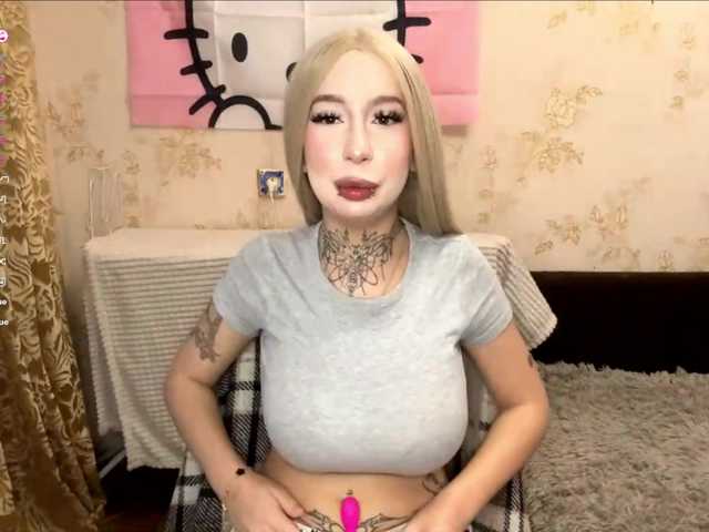 WillodeanHole live cam on BongaCams