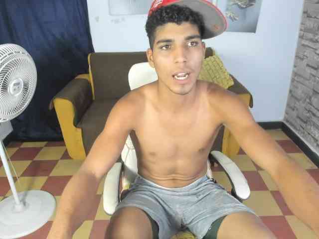 santiago-diazz santiago-diazz