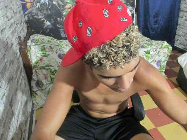 santiago-diazz santiago-diazz