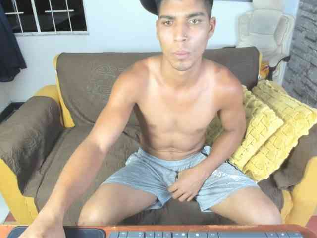 santiago-diazz santiago-diazz