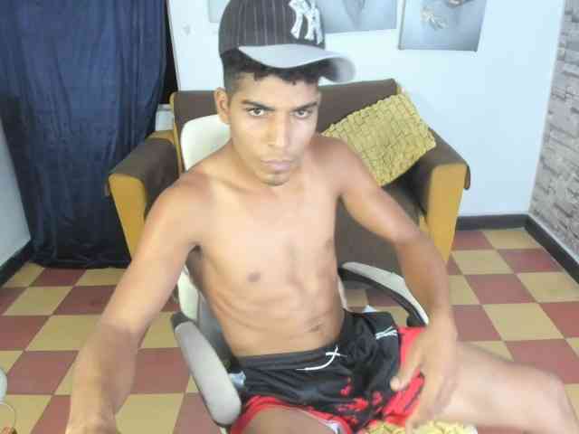 santiago-diazz santiago-diazz