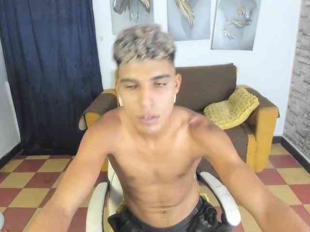 santiago-diazz santiago-diazz