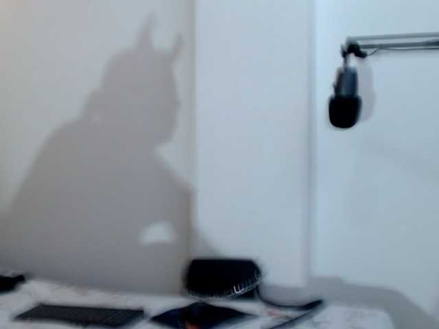 18jonesagnes live cam on BongaCams