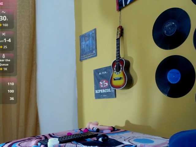 aniitaeyescute live cam on BongaCams