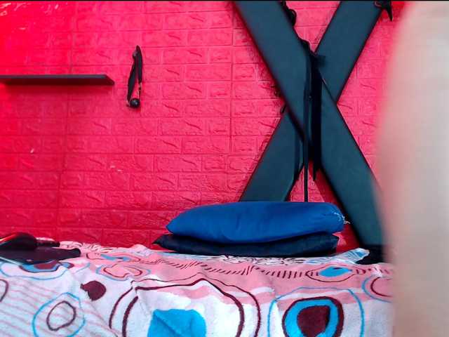 aniitaeyescute live cam on BongaCams