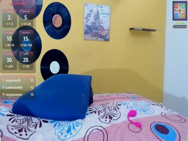 aniitaeyescute, en directo ahora en BongaCams