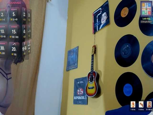 aniitaeyescute, en vivo ahora en BongaCams