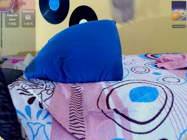 aniitaeyescute live cam on BongaCams