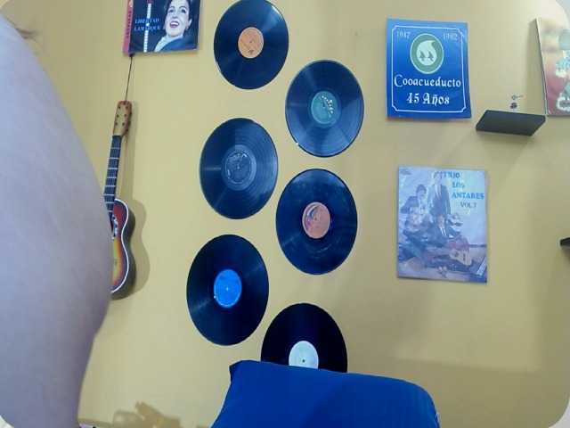 aniitaeyescute live cam on BongaCams