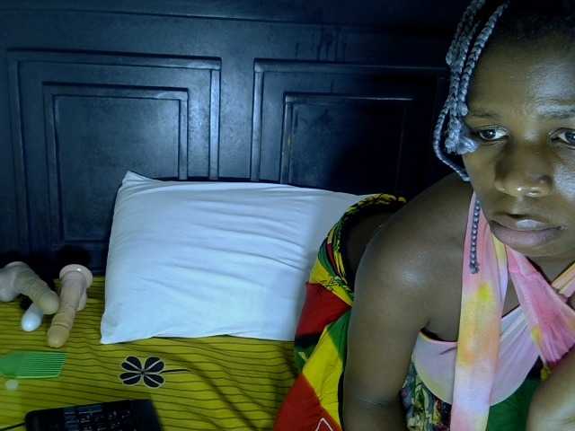 Masawi002 live cam on BongaCams