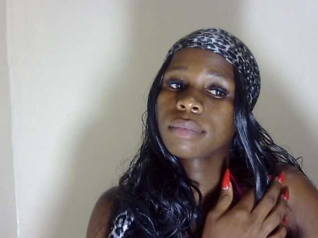 Masawi002 live cam on BongaCams