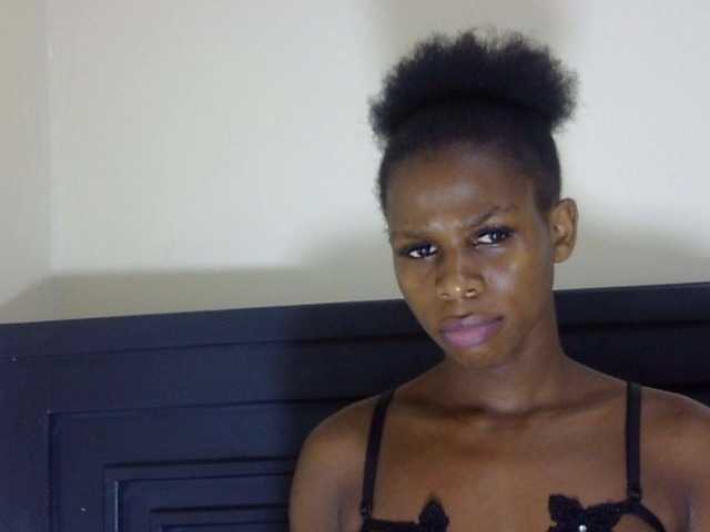 Masawi002 live cam on BongaCams