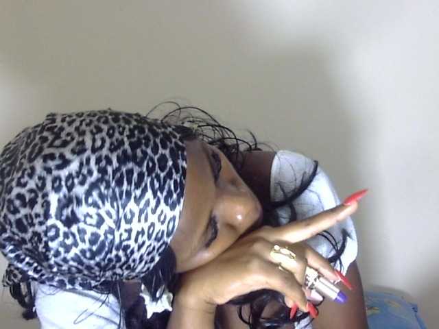 Masawi002 live cam on BongaCams