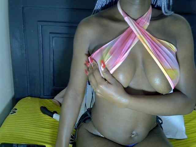 Masawi002 Live Webcam on BongaCams
