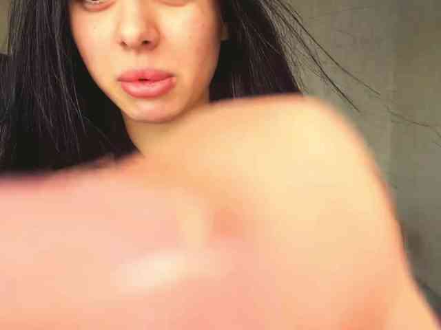 AyanaYeats webcam