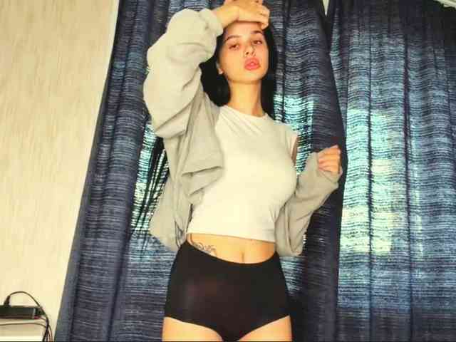 AyanaYeats webcam