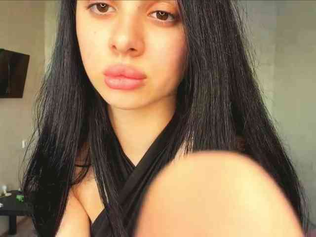 AyanaYeats webcam