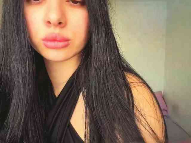 AyanaYeats webcam