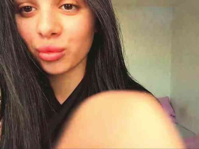 AyanaYeats webcam