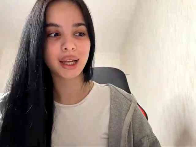 AyanaYeats webcam
