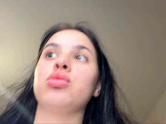 AyanaYeats webcam