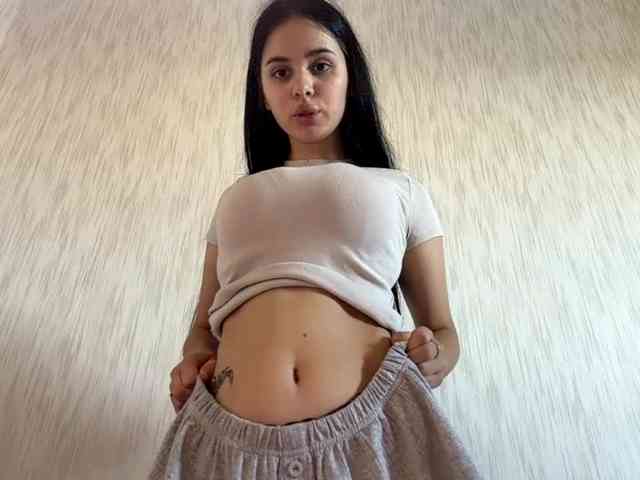 AyanaYeats webcam
