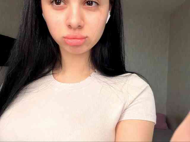 AyanaYeats webcam