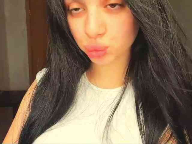 AyanaYeats webcam
