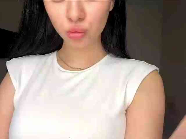 AyanaYeats webcam