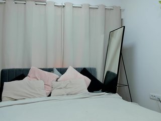 MikaMoony Porn Show