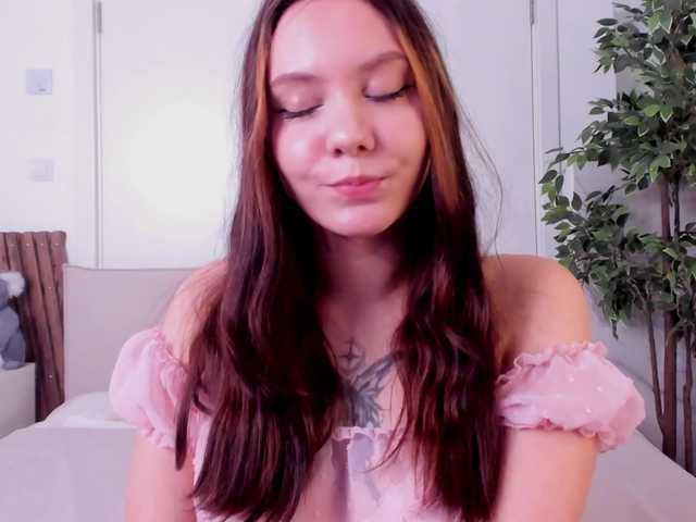MikaMoony live cam on BongaCams