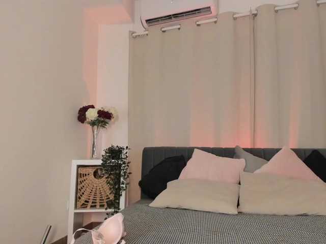 MikaMoony live cam on BongaCams