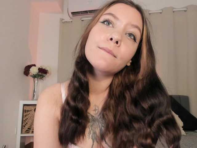 MikaMoony live cam on BongaCams