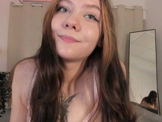 MikaMoony live cam on BongaCams