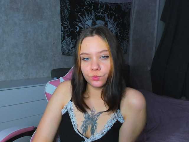 MikaMoony live cam on BongaCams
