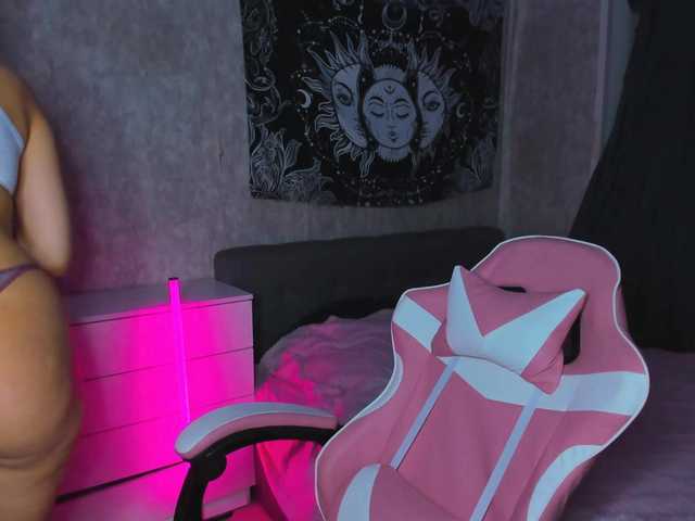 MikaMoony live cam on BongaCams