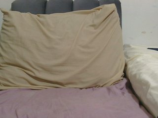 sluttylaura Porn Show