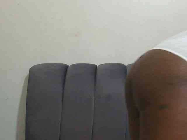 sluttylaura webcam