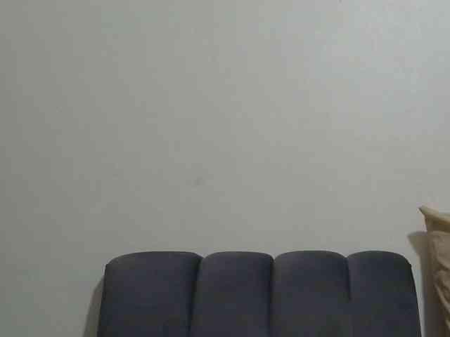 sluttylaura webcam