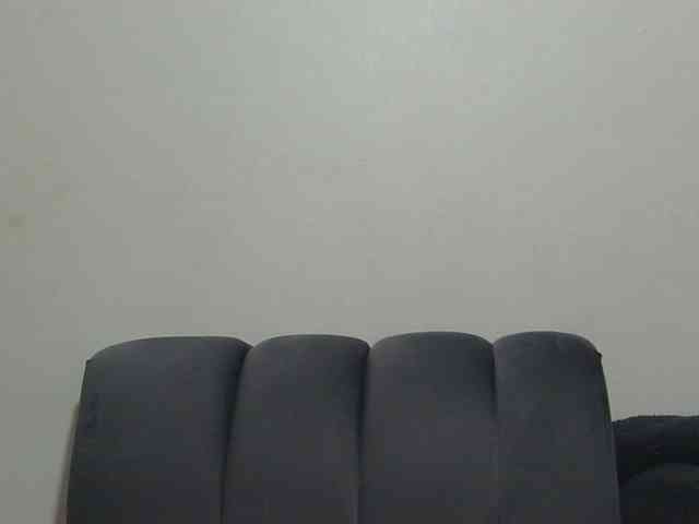 sluttylaura webcam
