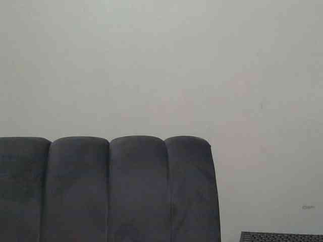 sluttylaura webcam