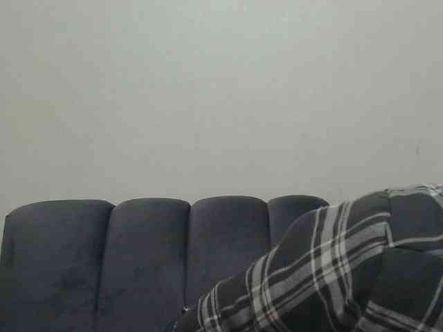 sluttylaura webcam