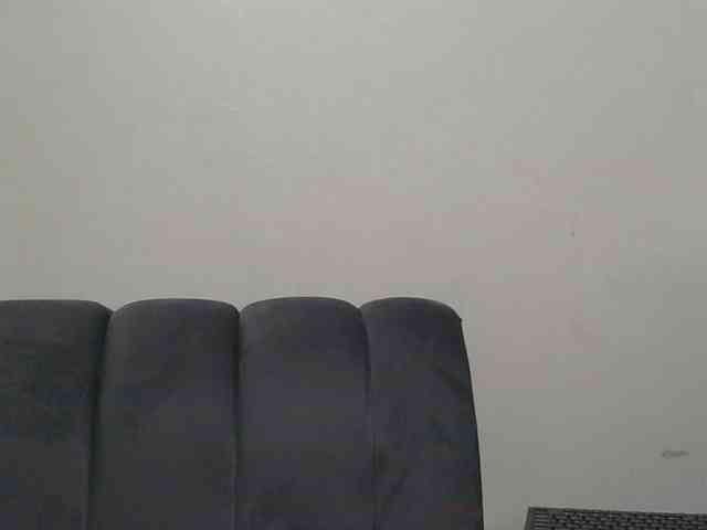 sluttylaura webcam