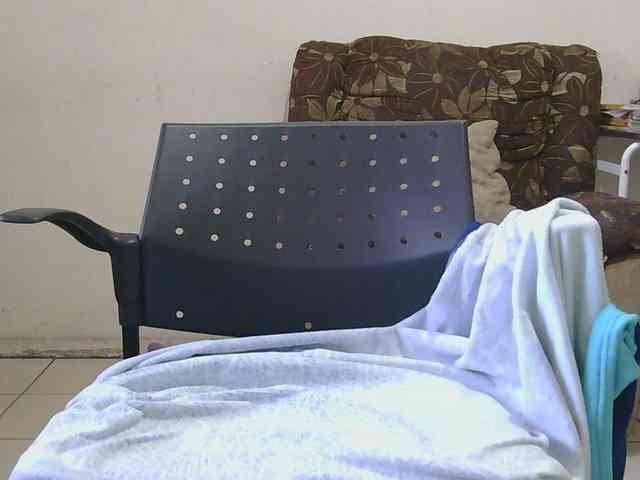 sluttylaura webcam