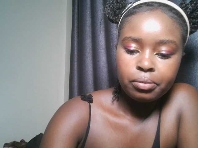 SpiceyNelly1 live cam on BongaCams
