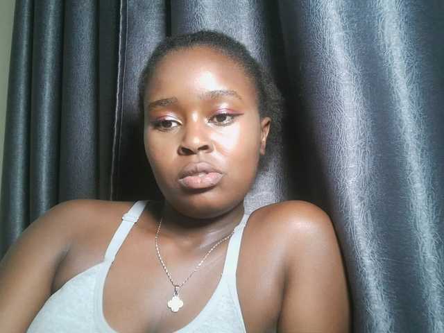 SpiceyNelly1 live cam on BongaCams